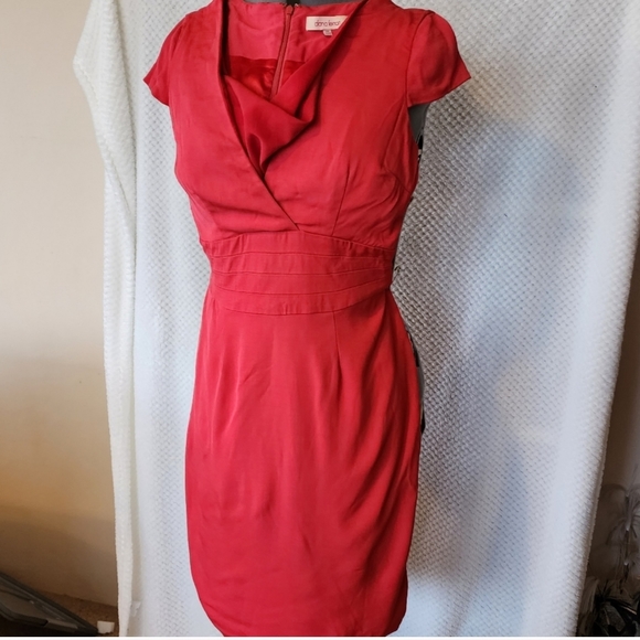 PENDING SALE woman size 10 crimson red fitted midi dress - Picture 3 of 14